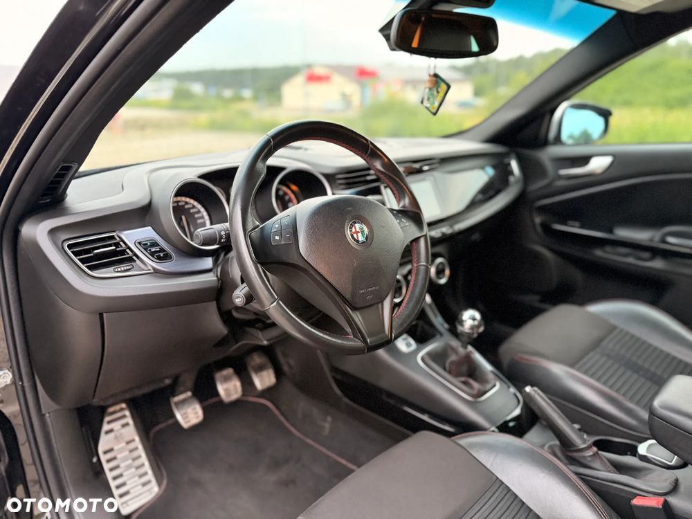 Alfa Romeo Giulietta 1.8 TBi 16V Quadrifoglio Verde - 18