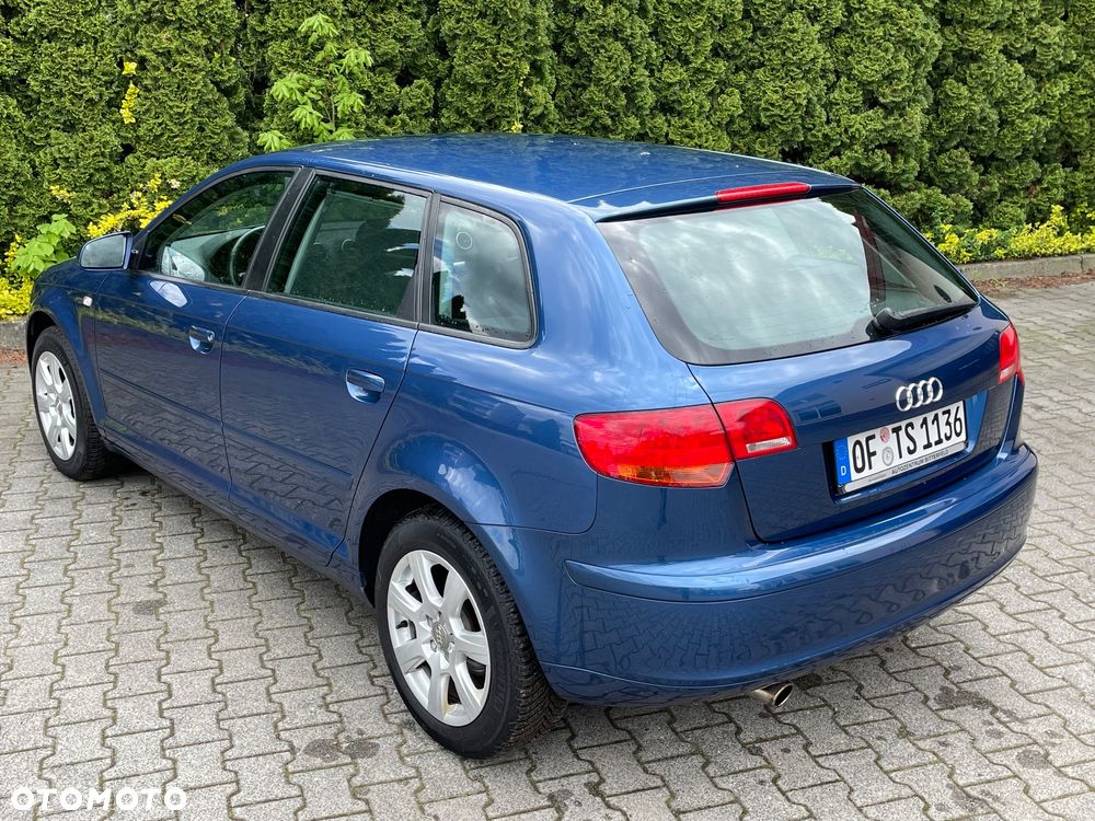 Audi A3 ver-1-6-fsi-ambiente - 9