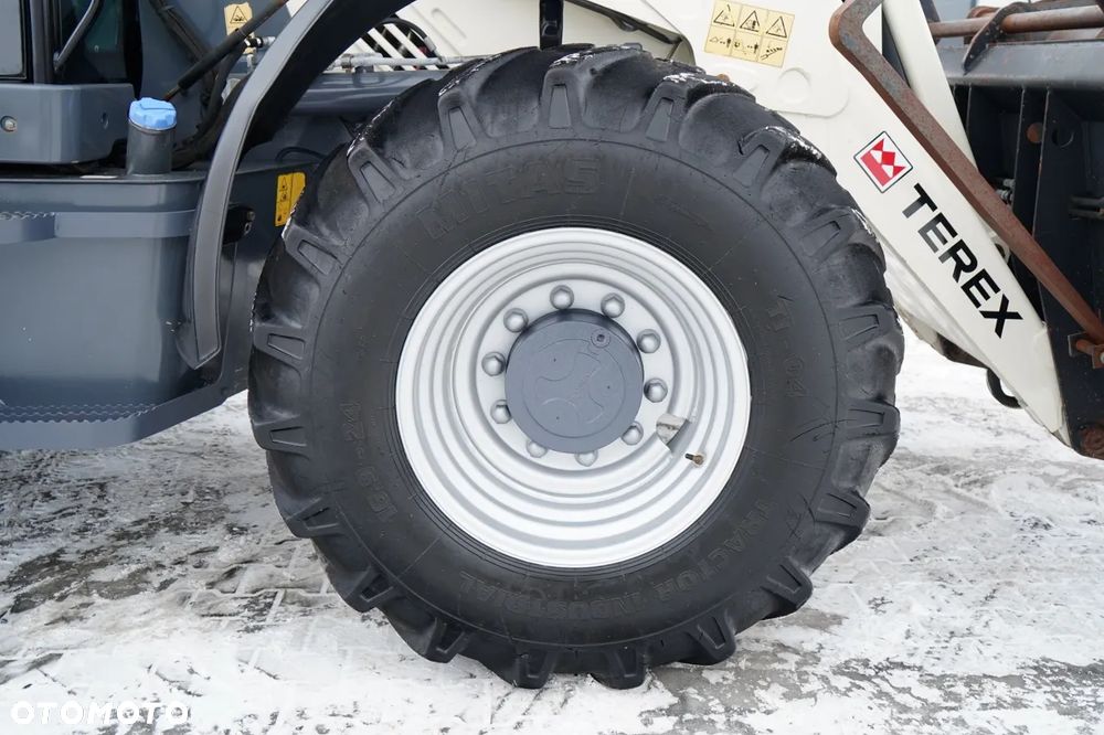 Terex TLB 990 /  KOPARKO-ŁADOWARKA / KOMPLET ŁYŻEK /  3 300  MTH / - 22