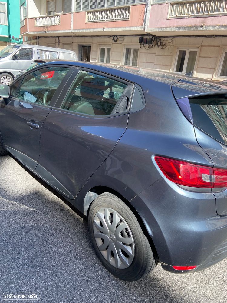 Renault Clio 1.2 Zen - 11