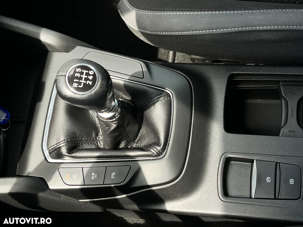 Ford Focus - 22