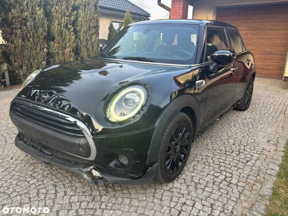 MINI ONE Essential Trim - 1