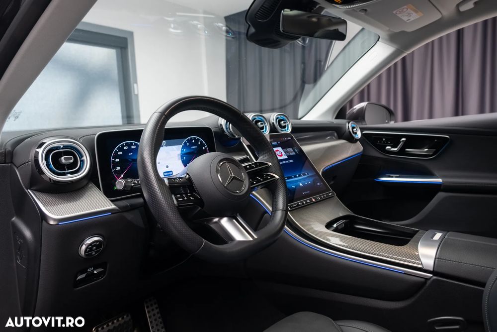 Mercedes-Benz GLC 200 4Matic 9G-TRONIC AMG Line Advanced - 17