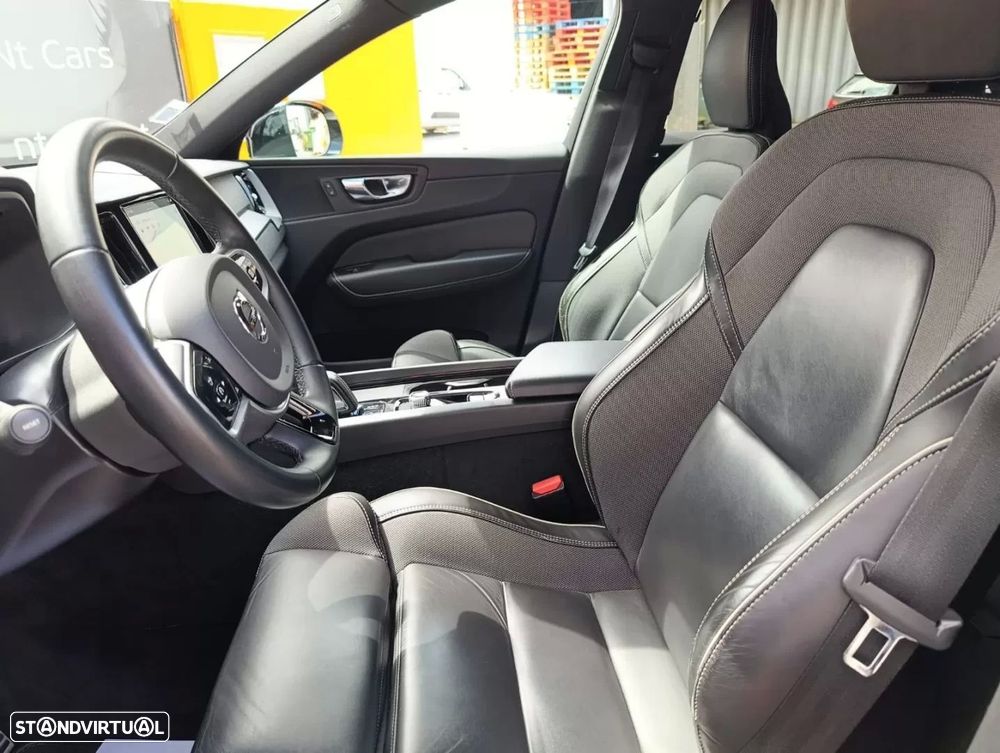 Volvo XC 60 2.0 B4 R-Design - 20