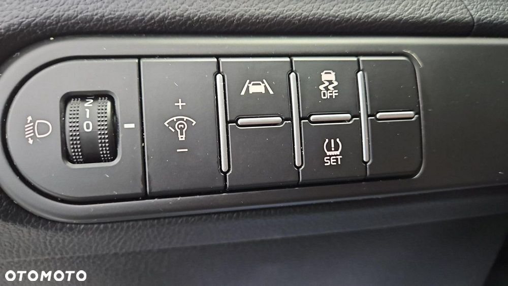 Kia Ceed 1.5 T-GDI M - 17