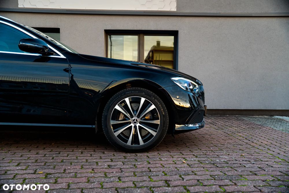 Mercedes-Benz Klasa E 300 AMG/Avantgarde - 2