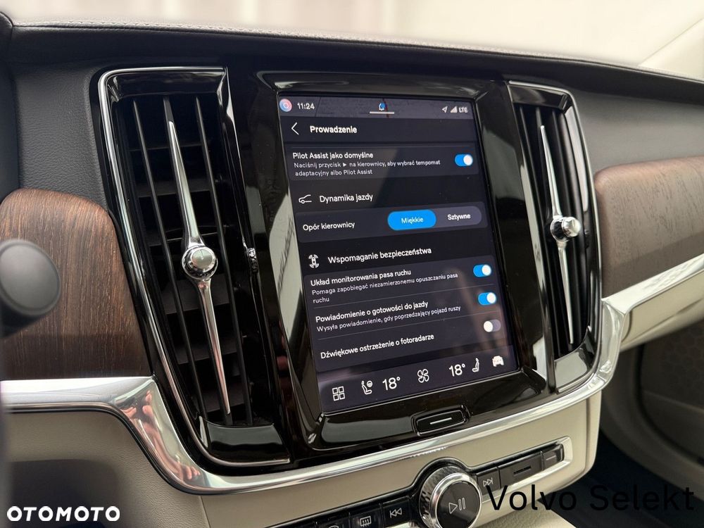 Volvo S90 - 26