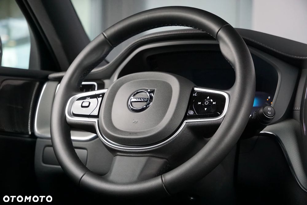 Volvo XC 60 B5 B AWD Ultimate Black Edition - 37