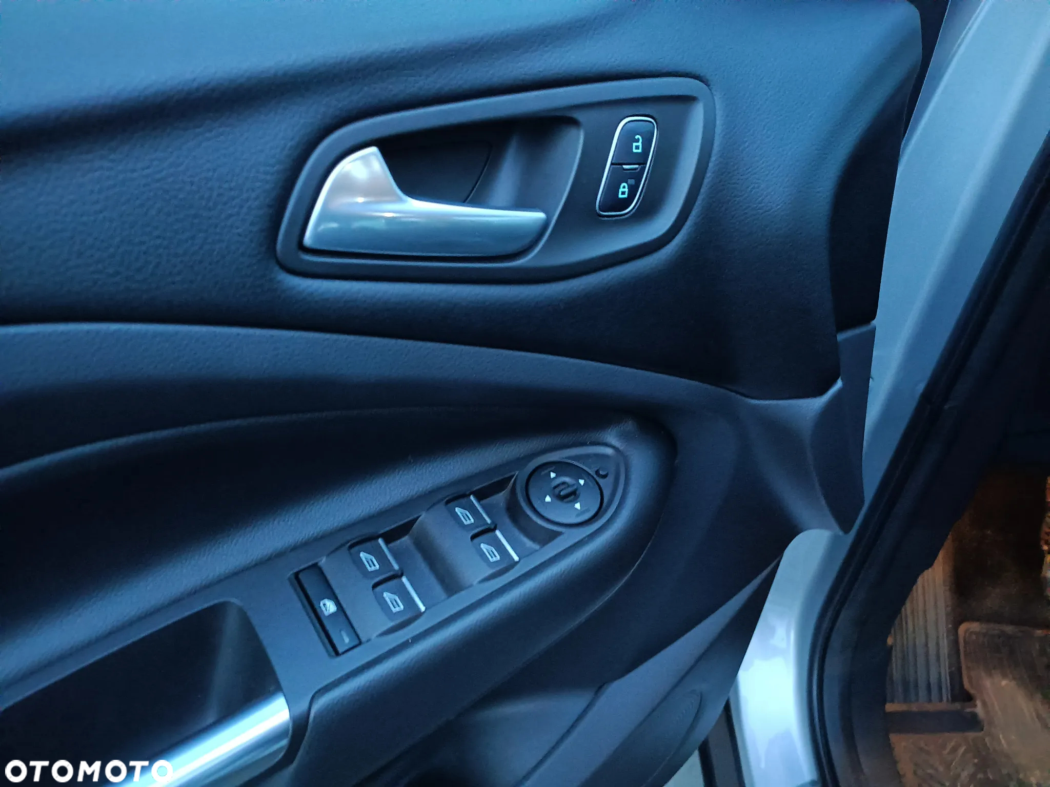 Ford Kuga 1.5 EcoBoost FWD Titanium ASS - 12
