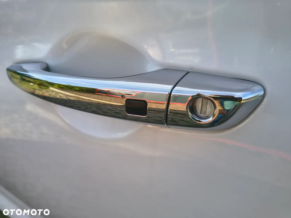 Hyundai i30 blue Kombi 1.6 CRDi Premium - 14