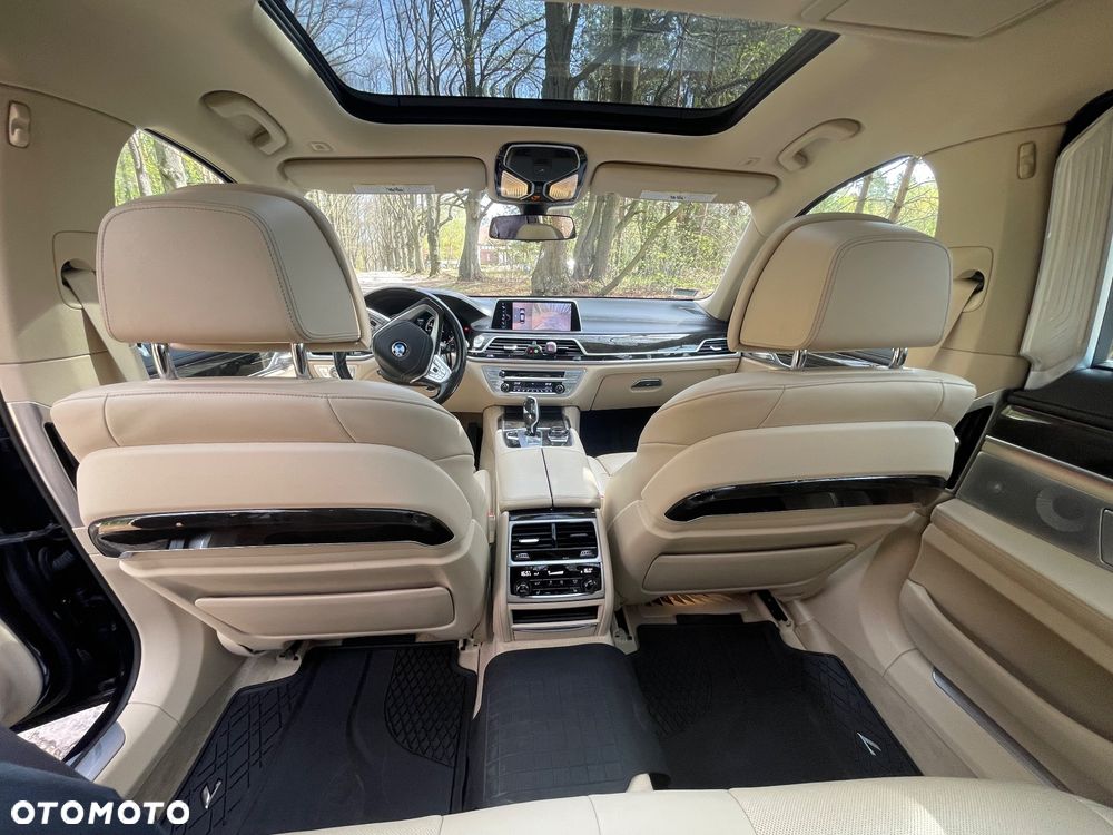 BMW Seria 7 740Li - 16