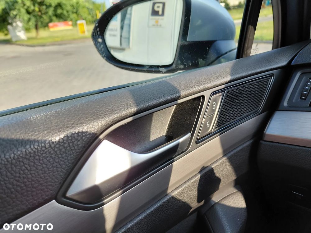 Volkswagen Passat 1.4 TSI BMT Trendline - 27
