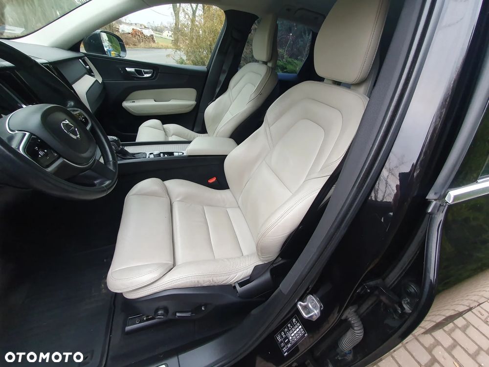 Volvo XC 60 D4 Geartronic RDesign - 10
