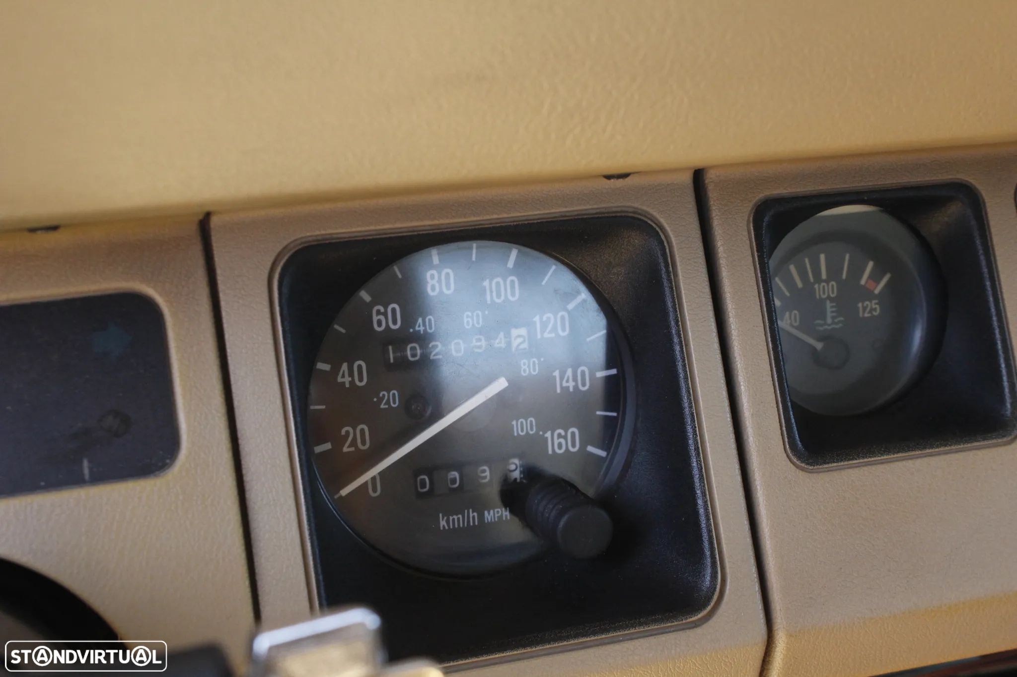 Jeep Wrangler - 16