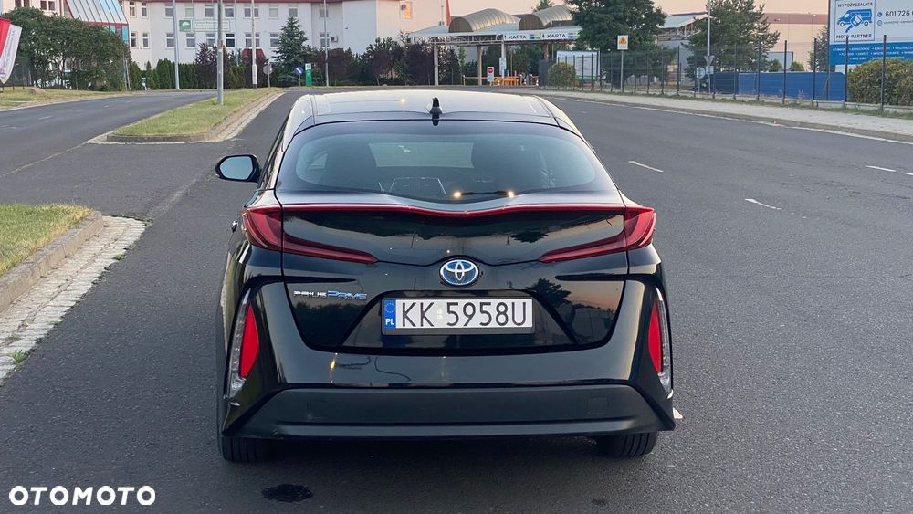 Toyota Prius - 8