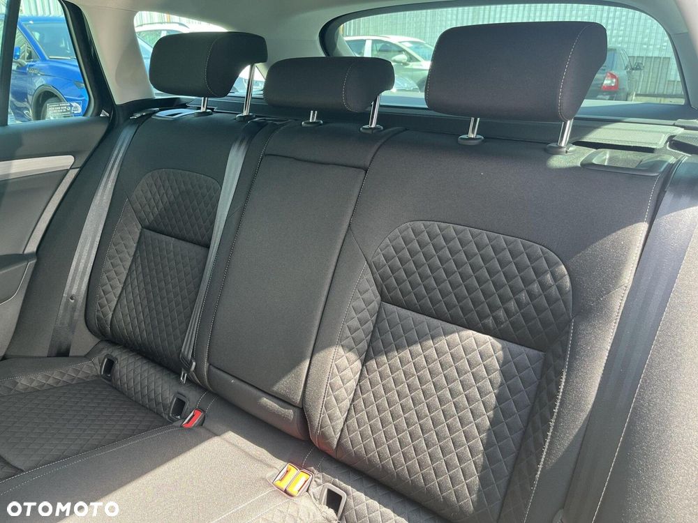 Skoda Superb 1.5 TSI Ambition DSG - 35