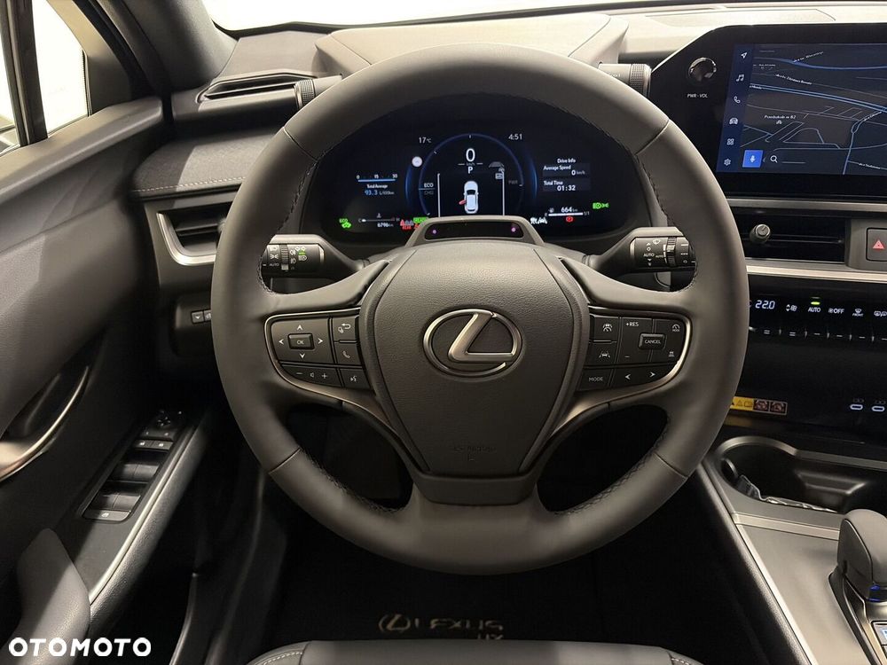 Lexus UX 300h F Sport Design - 13
