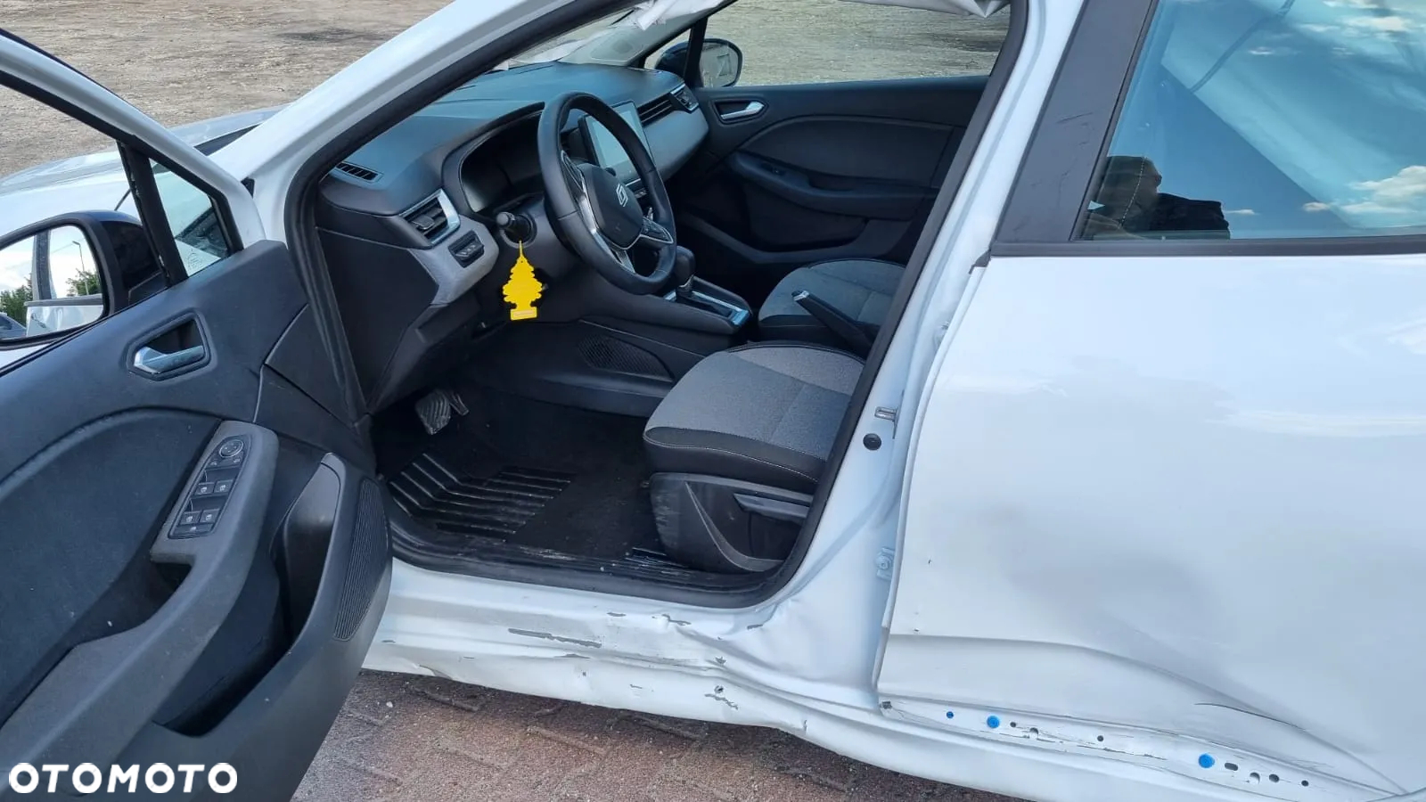 Renault Clio 1.6 E-TECH Equilibre - 26