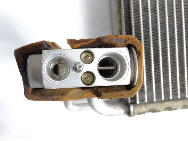 BMW 5 E60 E61  6 E63 E64  Parownik Klimatyzacji Chłodnica Chłodniczka Nagrzewnicy Europa   64116921070 6921070 64119238655 9238655 64116946043 6946043 BEHR  BMW 520d 523i 525i 530d 530i 530xi 530xd 540i 545i 550i M5 630i 645Ci 650i M6 635d - 3