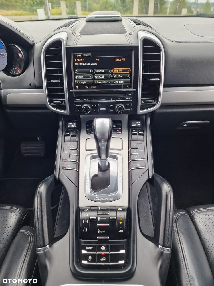 Porsche Cayenne Diesel Platinum Edition - 10