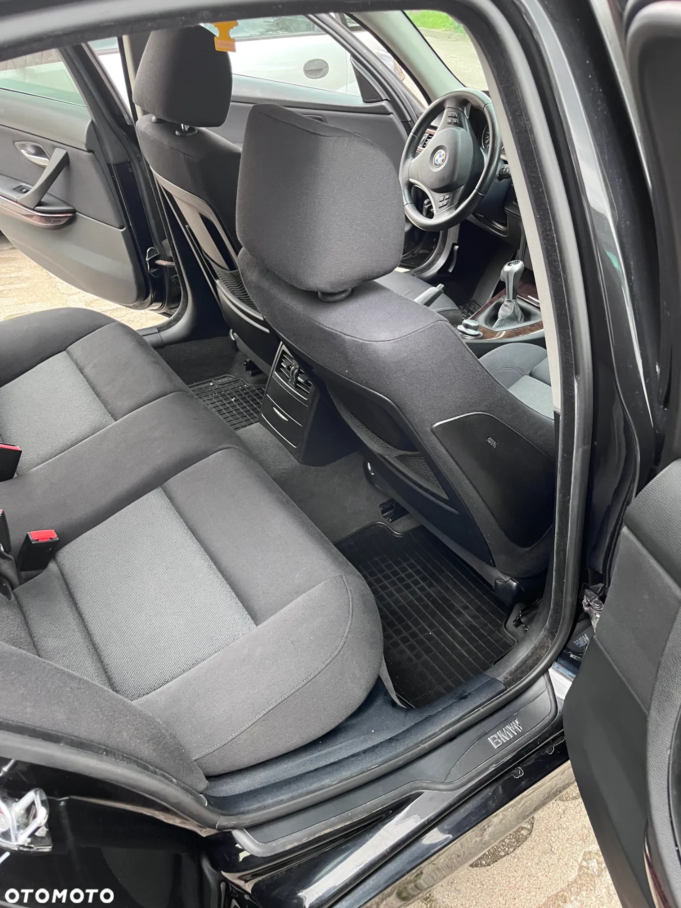 BMW Seria 3 325d - 19