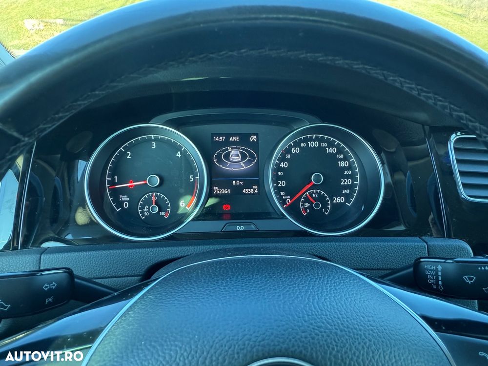 Volkswagen Golf 2.0 BlueTDI Highline - 5