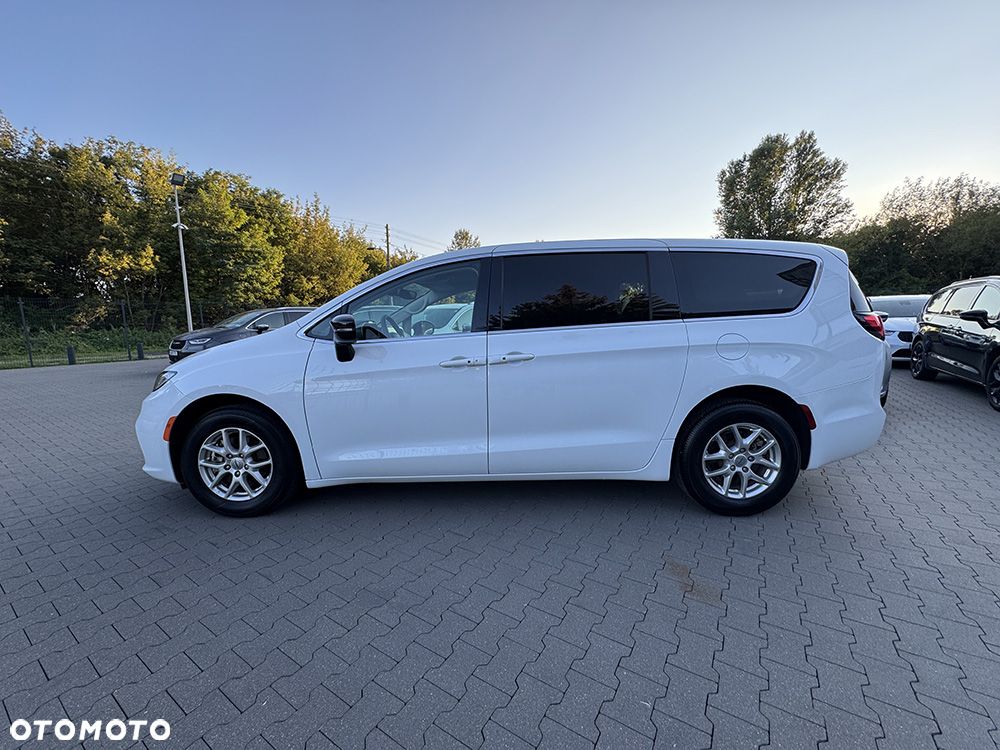 Chrysler Pacifica - 7