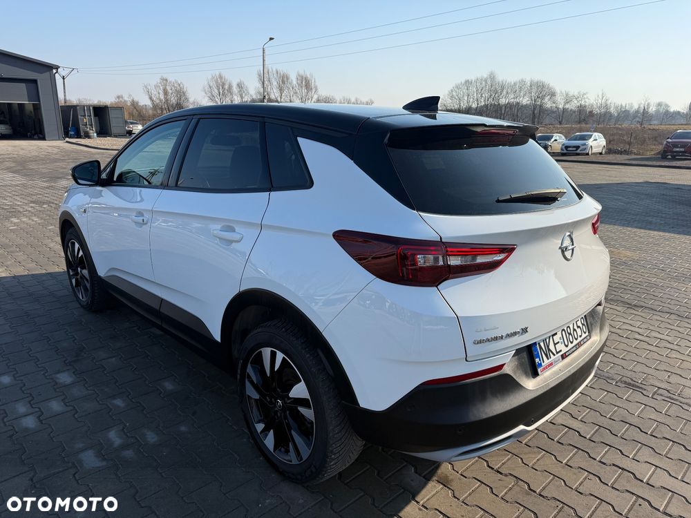 Opel Grandland X 1.2 Start/Stop Design Line - 31