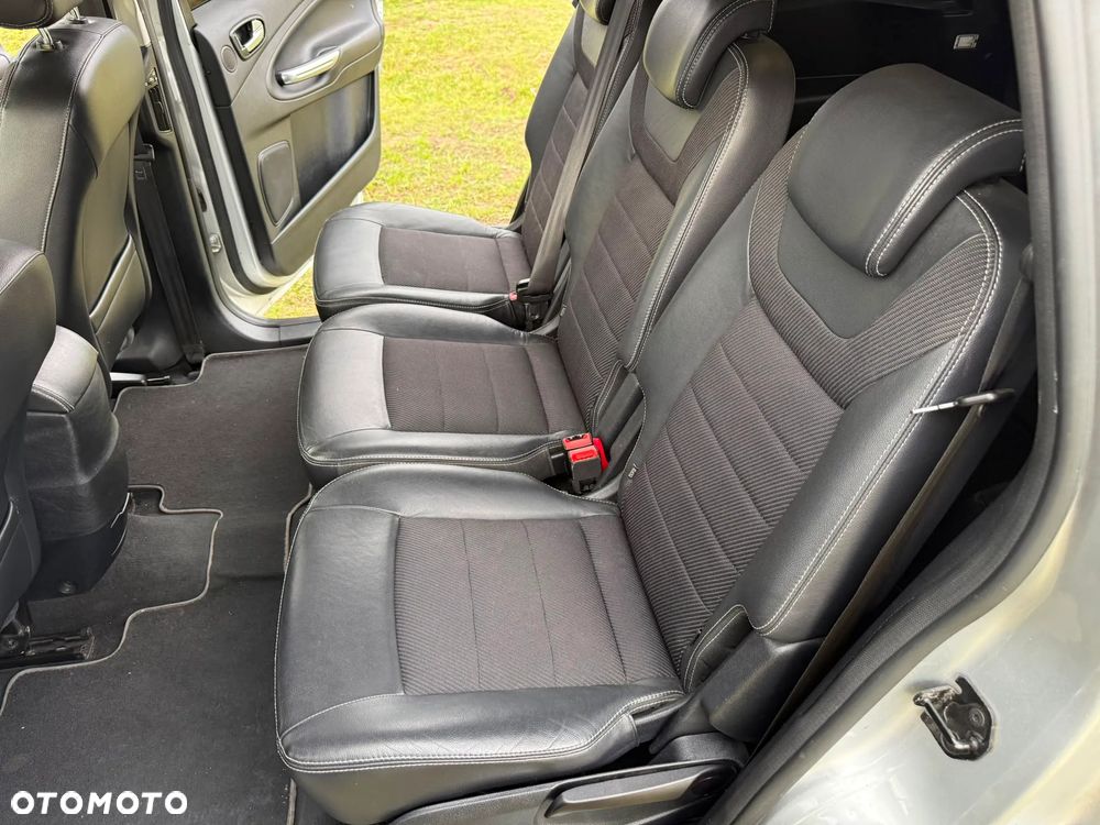 Ford S-Max 2.0 TDCi DPF Titanium - 9