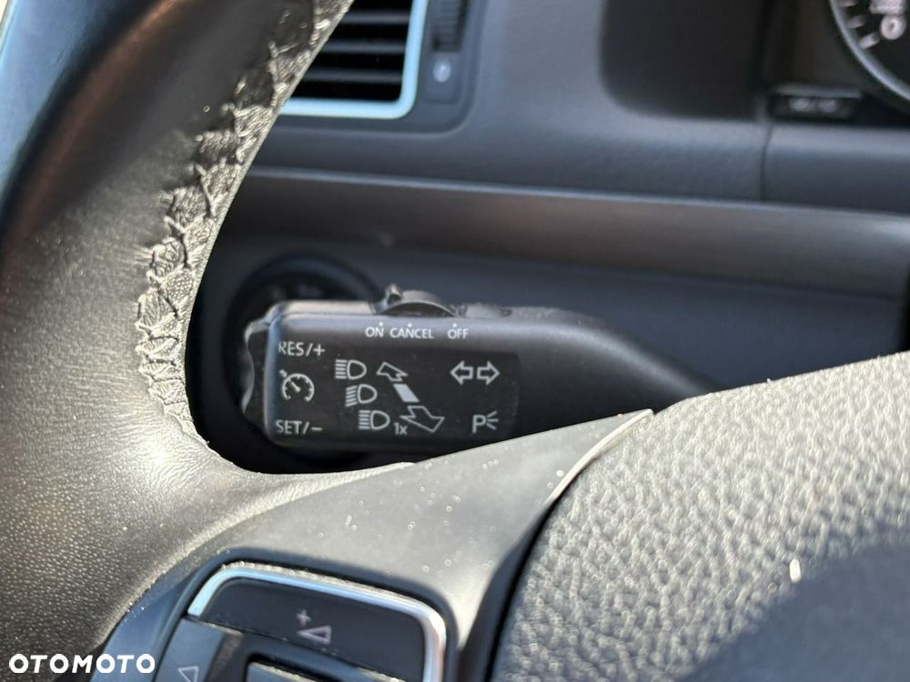 Volkswagen Touran 1.6 TDI DPF BlueMotion Technology DSG Cup - 34