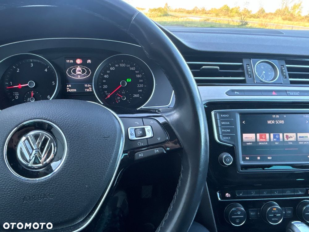 Volkswagen Passat 2.0 TDI BMT Highline - 37