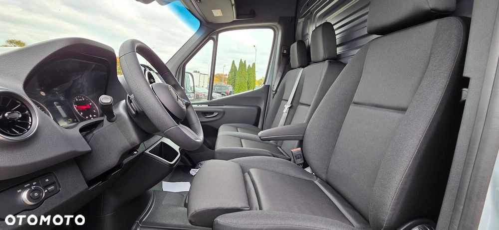 Mercedes-Benz Sprinter Sprinter - 20