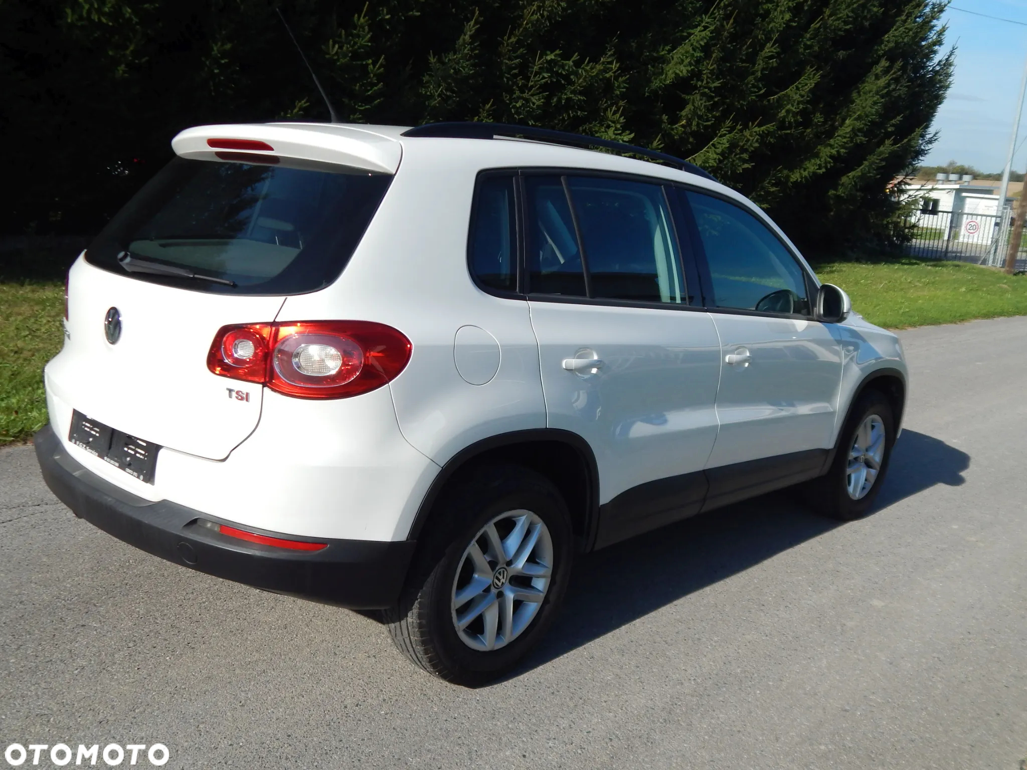 Volkswagen Tiguan 1.4 TSI BlueMot Sport&Style - 9