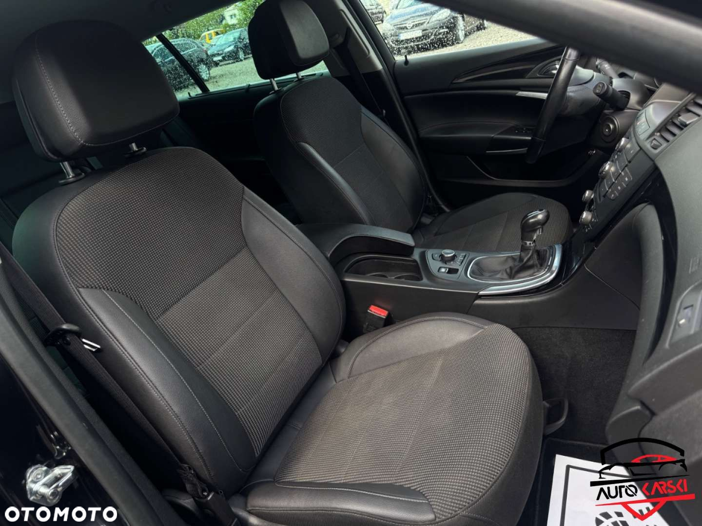 Opel Insignia - 32