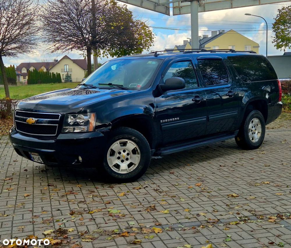 Chevrolet Suburban 5.3 LS 1500 4WD - 8