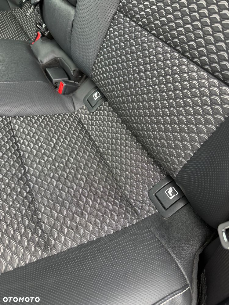 Kia Ceed 1.5 T-GDI Business Line - 12