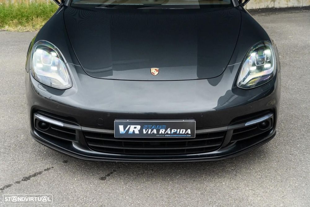 Porsche Panamera Sport Turismo 4 E-Hybrid Platinum Edition PDLS - 34