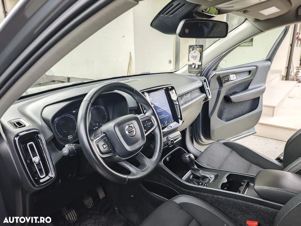 Volvo XC 40 D3 AWD Momentum - 8