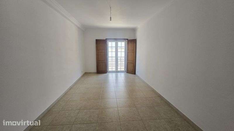 Apartamento T2 Equipado Centro de Leiria - Grande imagem: 3/8