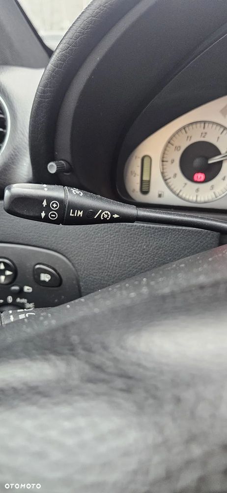 Mercedes-Benz CLK - 12