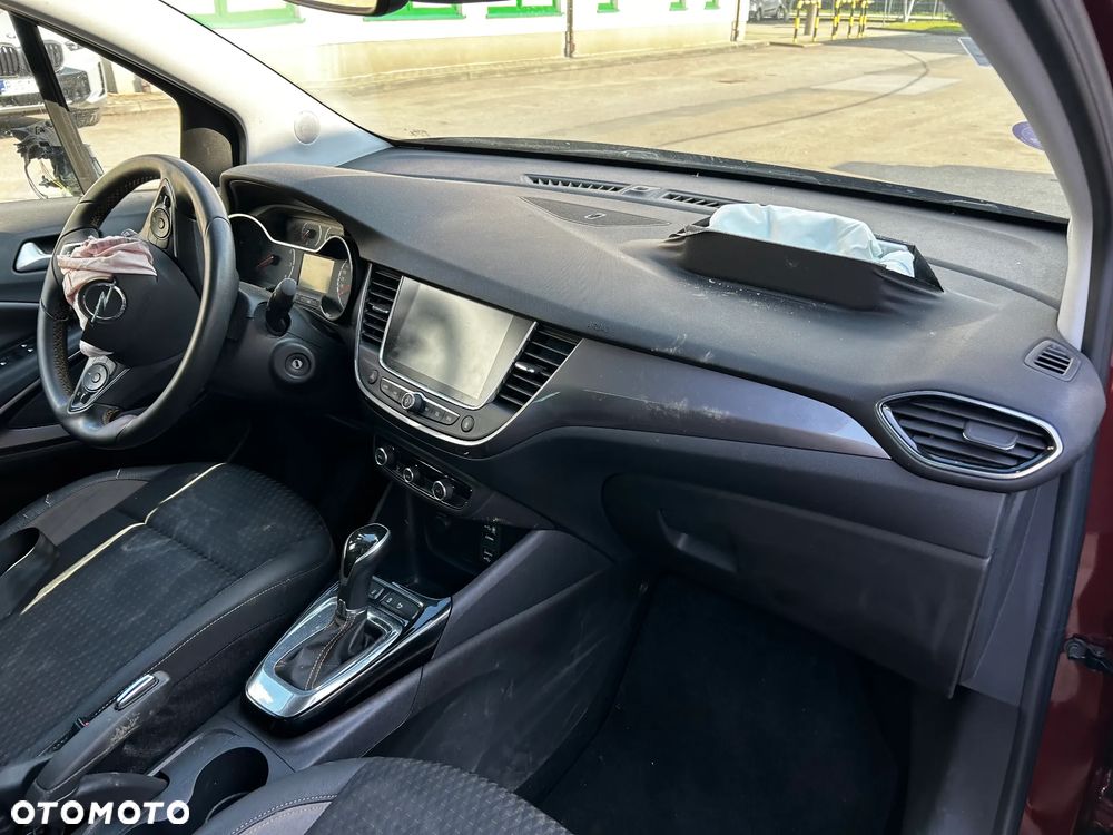 Opel Crossland X - 13
