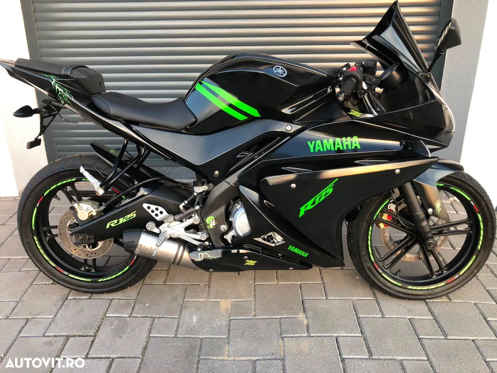 Yamaha YZF-R125 - 1