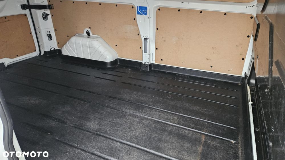 Ford Transit Custom - 23