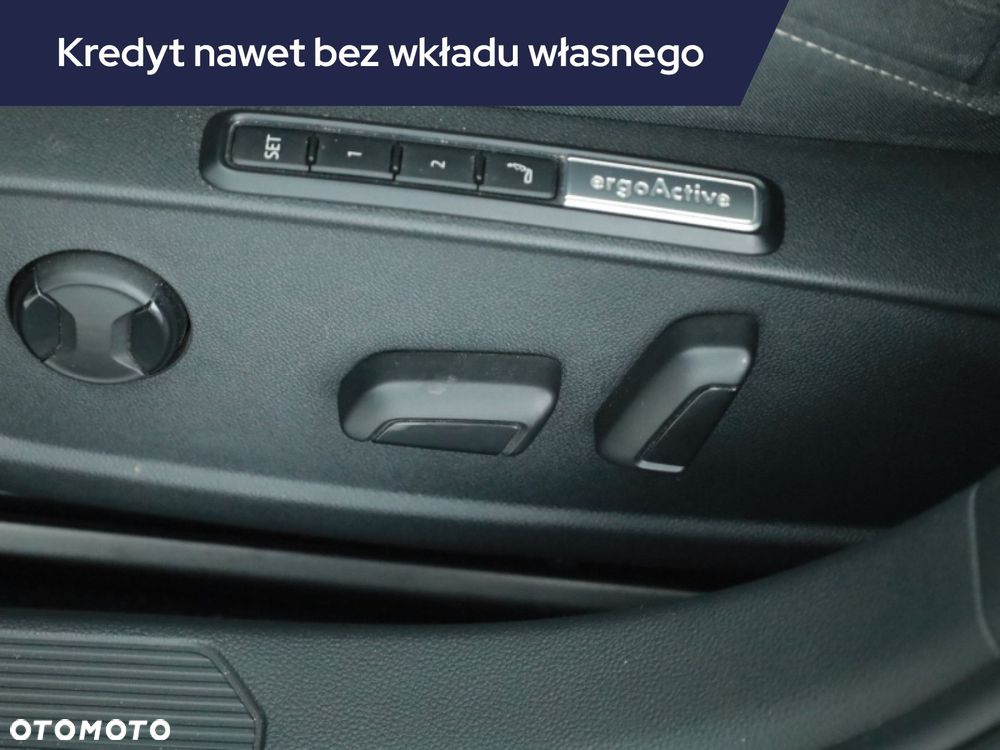 Volkswagen Golf Variant - 11