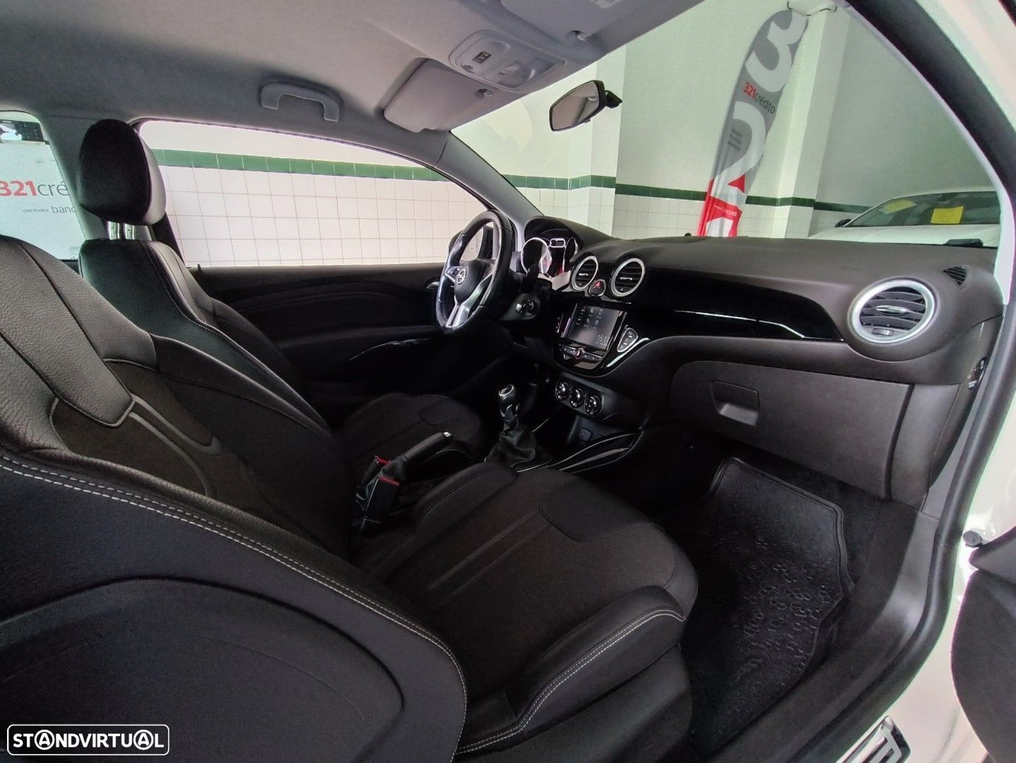 Opel Adam 1.0 S&S Rocks - 9