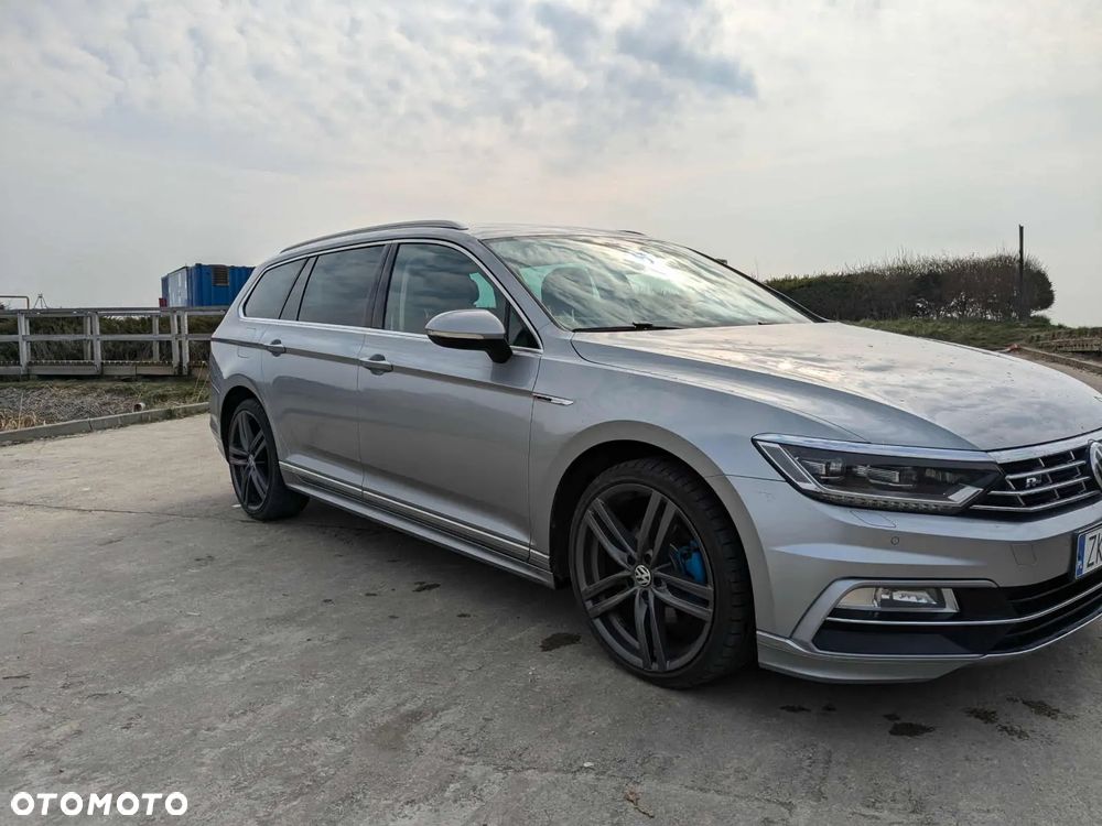 Volkswagen Passat Variant 2.0 TDI SCR 4Motion DSG Highline - 2