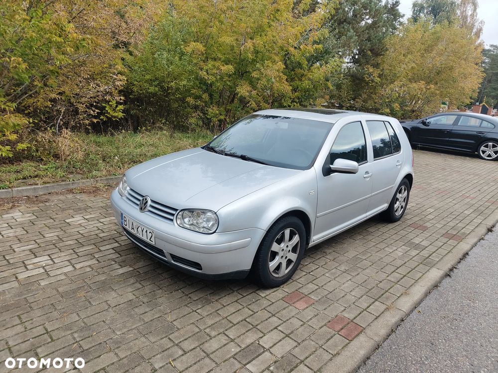 Volkswagen Golf - 2