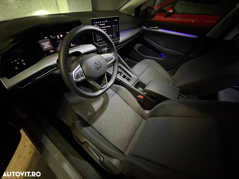 Volkswagen Golf 1.5 eTSI DSG MHEV Advanced - 5