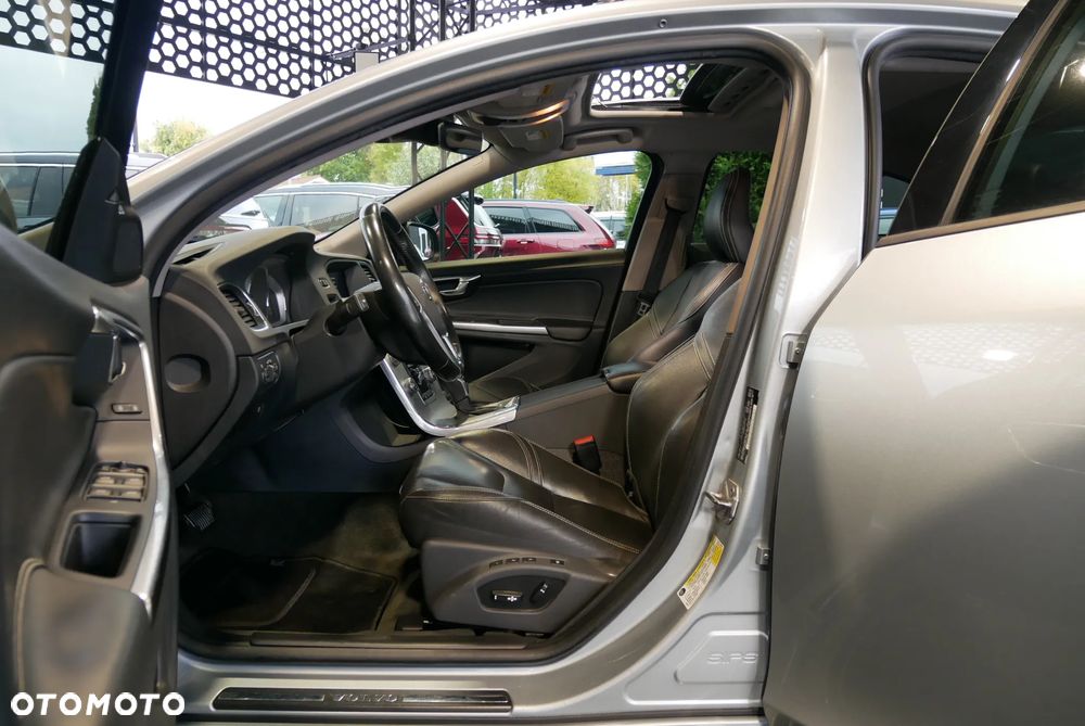 Volvo S60 T5 Geartronic - 8