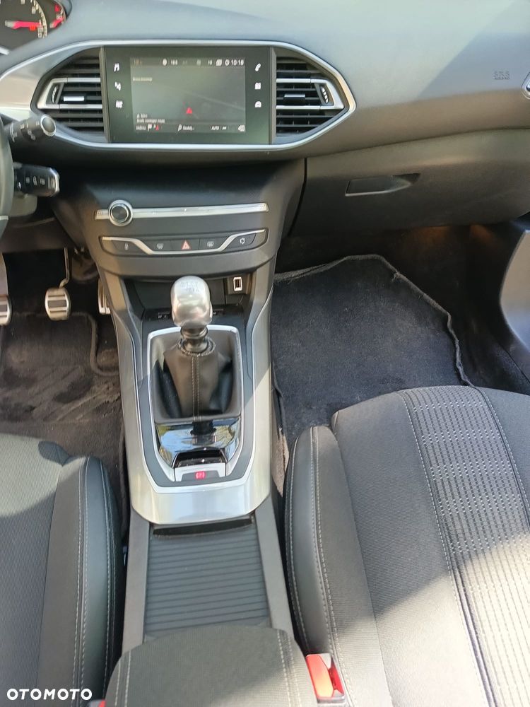 Peugeot 308 1.2 PureTech Active S&S - 11
